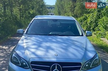 Седан Mercedes-Benz E-Class 2015 в Чернівцях