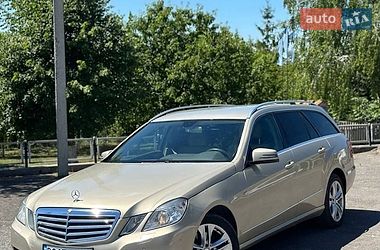 Универсал Mercedes-Benz E-Class 2010 в Шумске