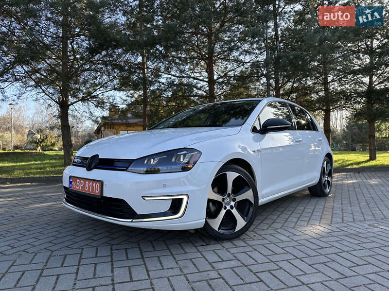 Хэтчбек Volkswagen e-Golf 2015 в Дрогобыче