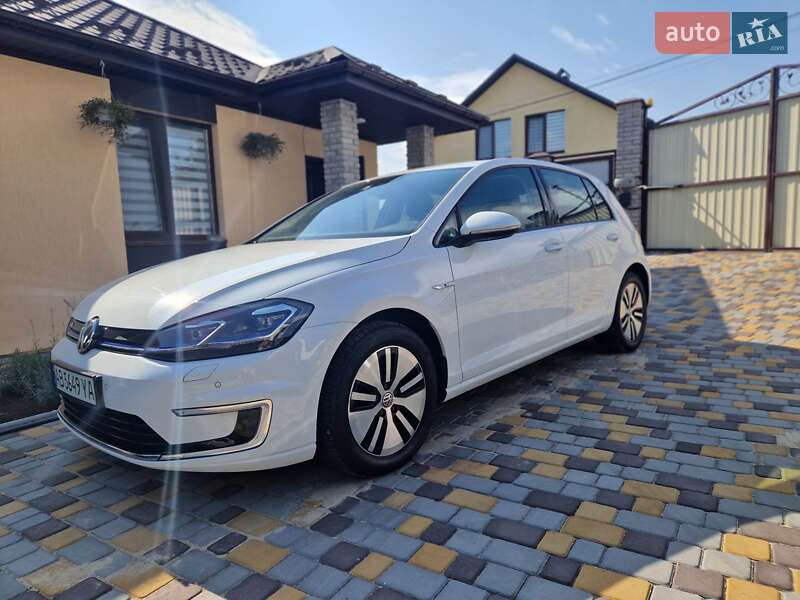 Хэтчбек Volkswagen e-Golf 2018 в Виннице
