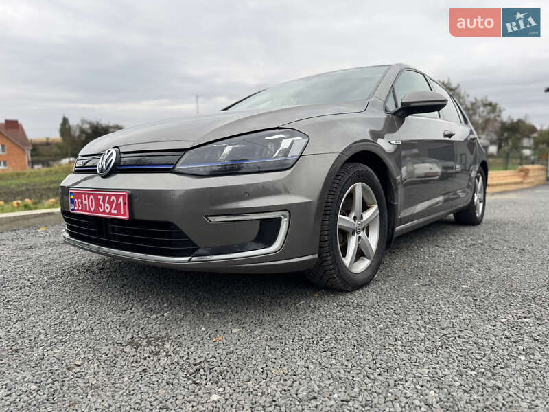 Хэтчбек Volkswagen e-Golf 2015 в Ровно