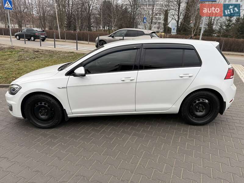Хэтчбек Volkswagen e-Golf 2020 в Львове