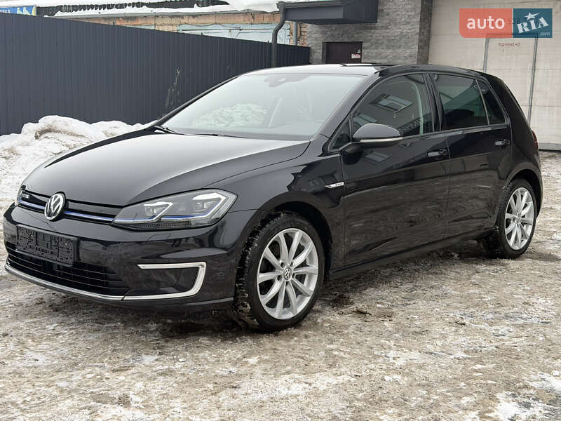 Хэтчбек Volkswagen e-Golf 2018 в Ровно Хэтчбек Volkswagen e-Golf 2018 в Ровно