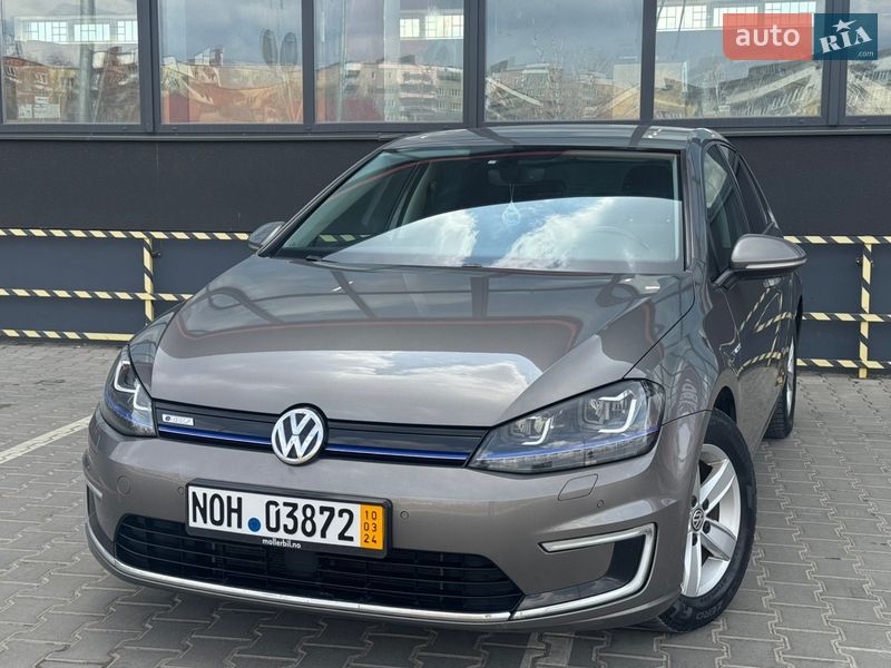 Хэтчбек Volkswagen e-Golf 2015 в Тернополе