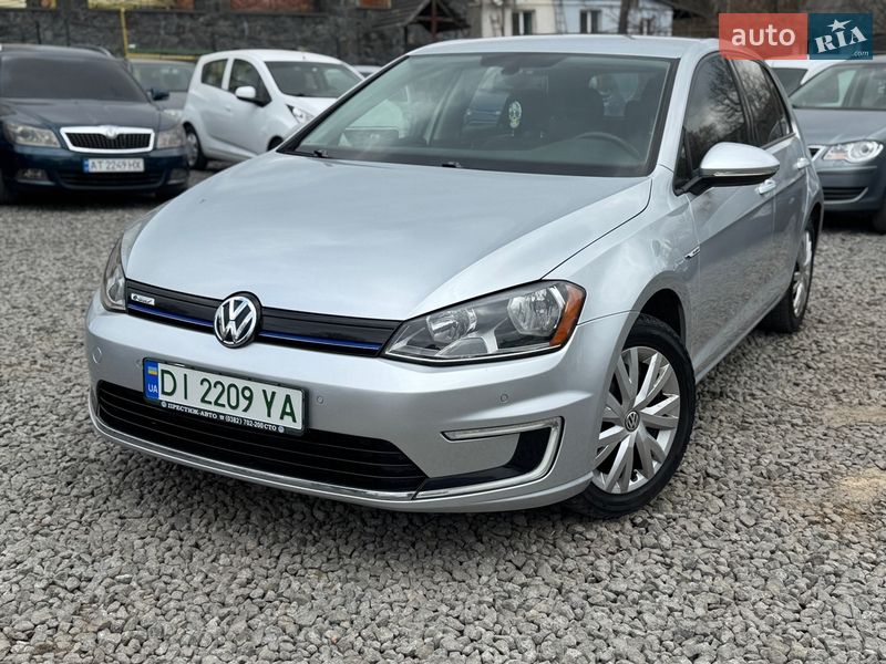Хэтчбек Volkswagen e-Golf 2015 в Хмельницком