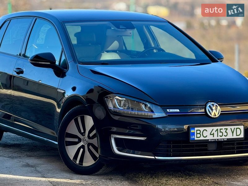 Хэтчбек Volkswagen e-Golf 2015 в Дрогобыче Хэтчбек Volkswagen e-Golf 2015 в Дрогобыче