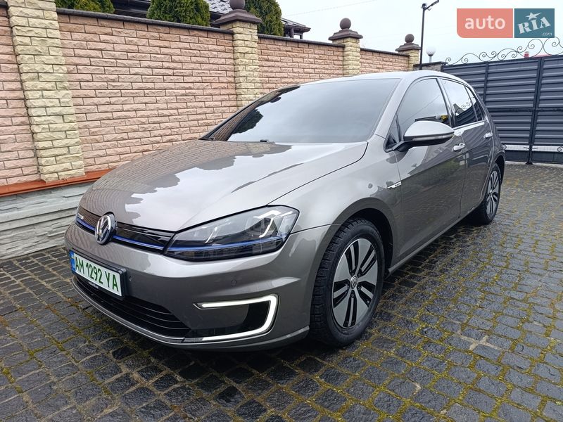 Хетчбек Volkswagen e-Golf 2014 в Житомирі