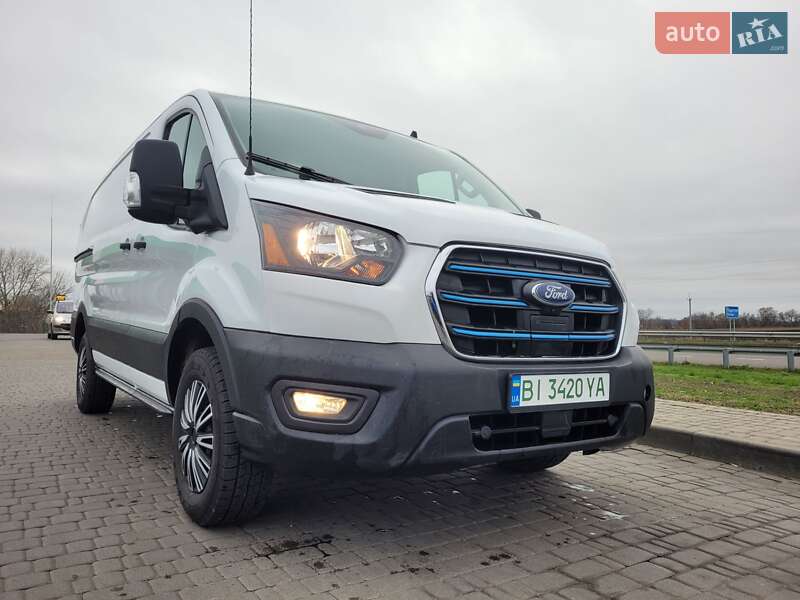 Грузовой фургон Ford E-Transit 2022 в Пирятине