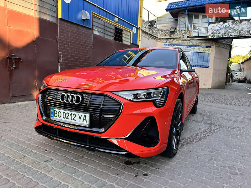 Позашляховик / Кросовер Audi e-tron 2020 в Тернополі