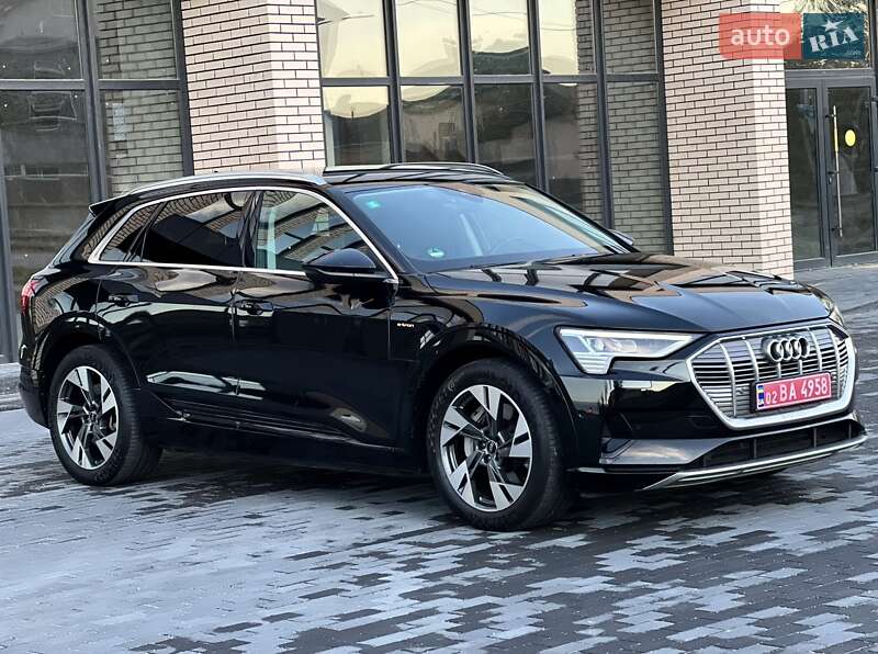Внедорожник / Кроссовер Audi e-tron 2022 в Виннице