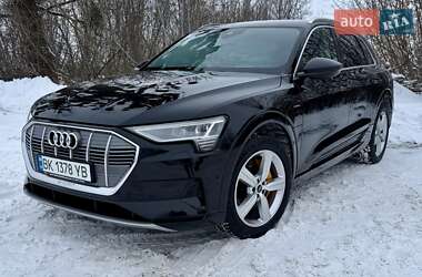 Внедорожник / Кроссовер Audi e-tron 2020 в Ровно Внедорожник / Кроссовер Audi e-tron 2020 в Ровно