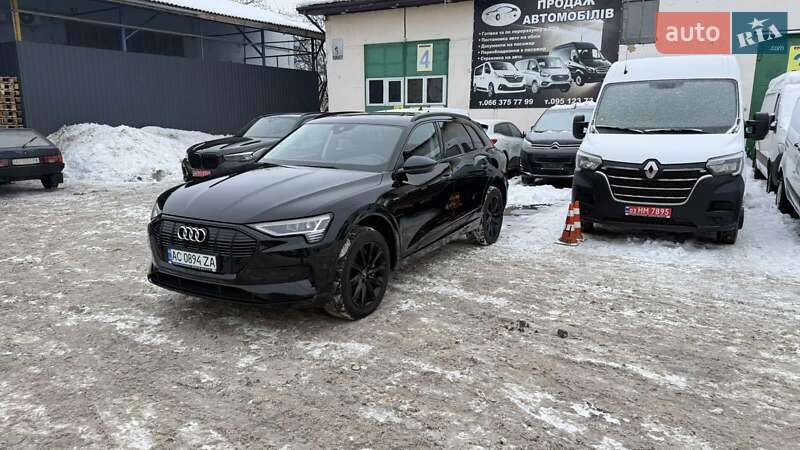 Внедорожник / Кроссовер Audi e-tron 2022 в Луцке