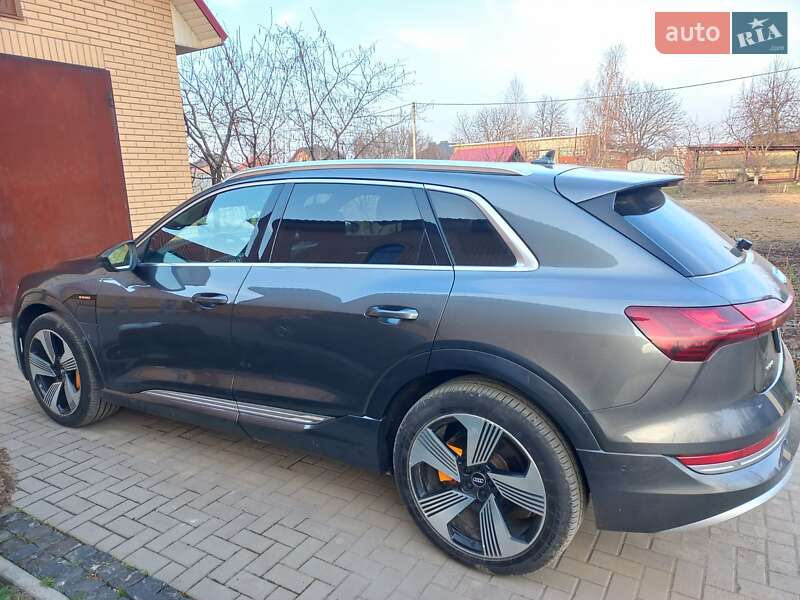 Внедорожник / Кроссовер Audi e-tron 2019 в Луцке