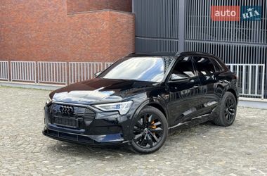 Позашляховик / Кросовер Audi e-tron 2022 в Дніпрі