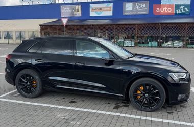 Позашляховик / Кросовер Audi e-tron 2020 в Івано-Франківську