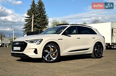 Позашляховик / Кросовер Audi e-tron 2019 в Ковелі