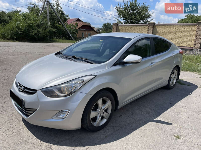 Седан Hyundai Elantra 2013 в Полтаві