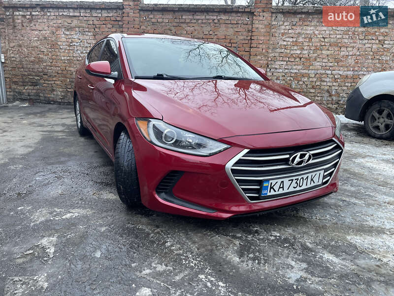 Седан Hyundai Elantra 2016 в Херсоне