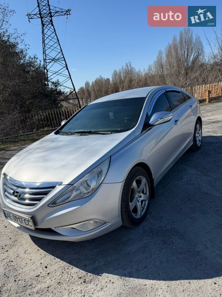 Седан Hyundai Elantra 2012 в Каменском Седан Hyundai Elantra 2012 в Каменском