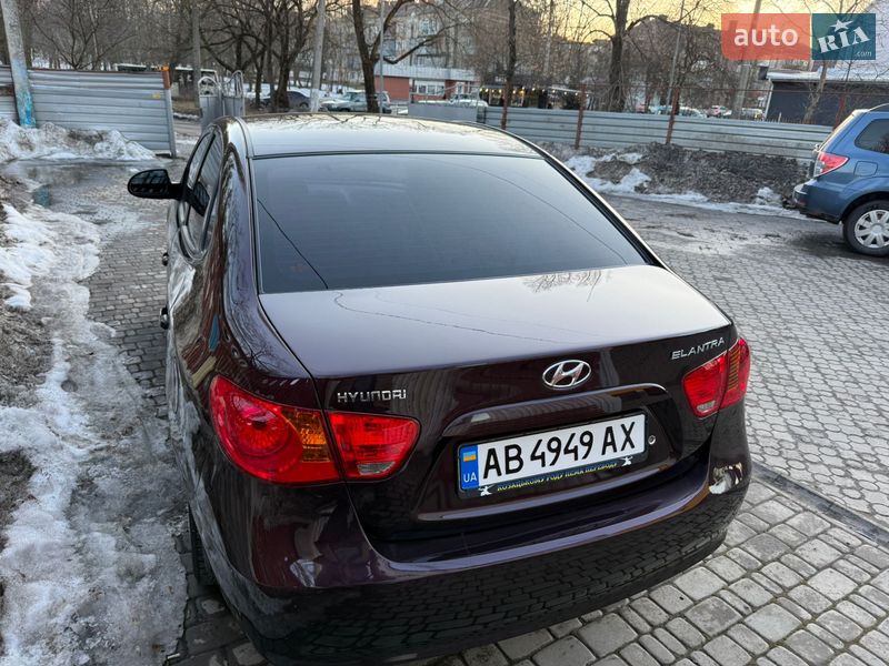 Седан Hyundai Elantra 2008 в Хмельницком