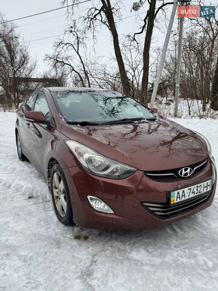 Седан Hyundai Elantra 2012 в Киеве