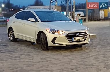 Седан Hyundai Elantra 2017 в Днепре