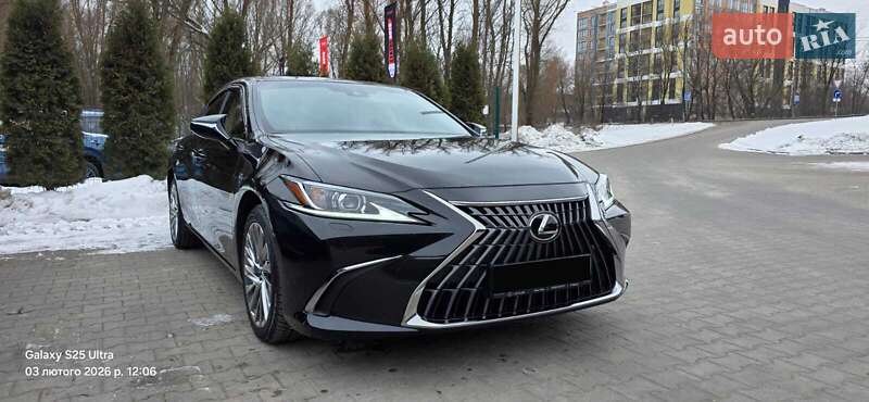 Седан Lexus ES 2025 в Хмельницком