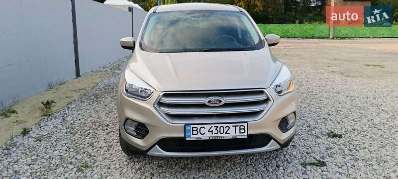 Внедорожник / Кроссовер Ford Escape 2016 в Львове