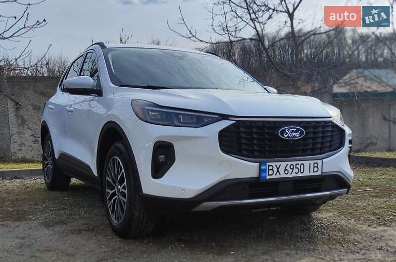 Внедорожник / Кроссовер Ford Escape 2023 в Изяславе