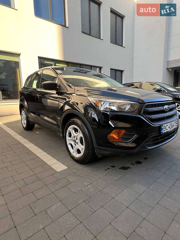Внедорожник / Кроссовер Ford Escape 2018 в Львове Внедорожник / Кроссовер Ford Escape 2018 в Львове