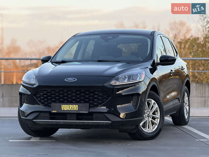 Внедорожник / Кроссовер Ford Escape 2021 в Киеве