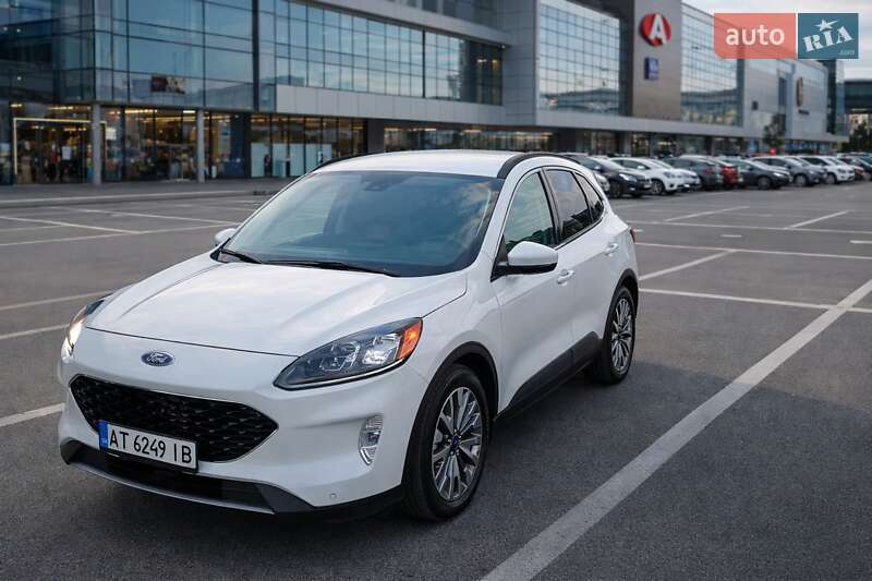 Внедорожник / Кроссовер Ford Escape 2022 в Городенке