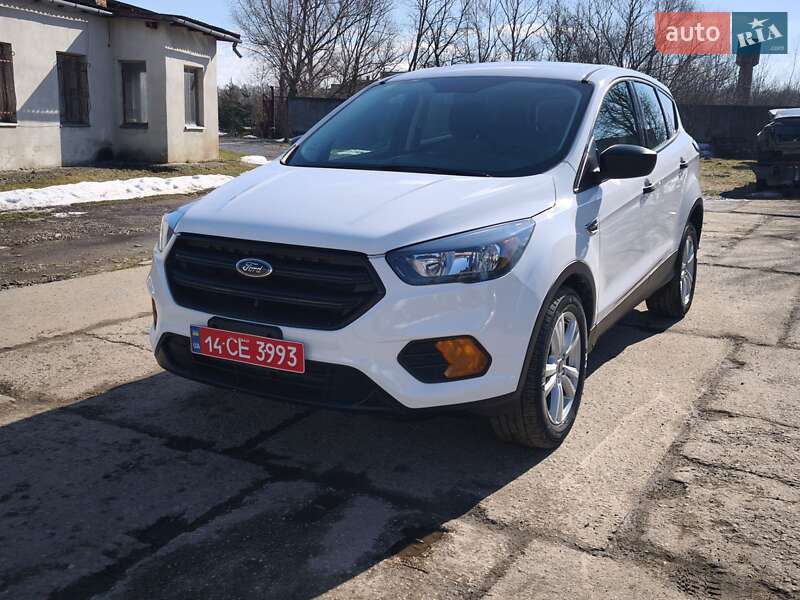 Внедорожник / Кроссовер Ford Escape 2018 в Стрые