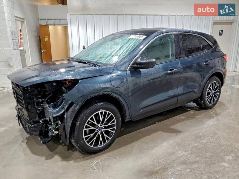 Внедорожник / Кроссовер Ford Escape 2022 в Львове