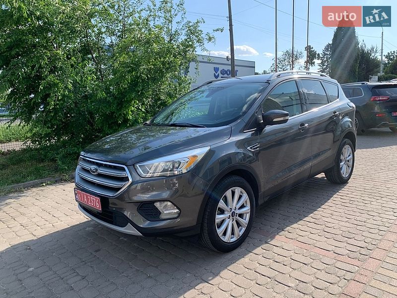 Внедорожник / Кроссовер Ford Escape 2017 в Ровно