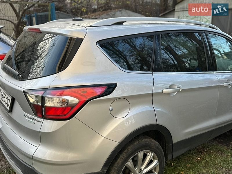 Внедорожник / Кроссовер Ford Escape 2017 в Киеве Внедорожник / Кроссовер Ford Escape 2017 в Киеве