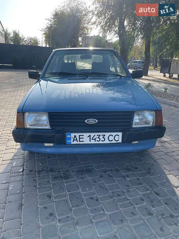 Хэтчбек Ford Escort 1985 в Кривом Роге Хэтчбек Ford Escort 1985 в Кривом Роге