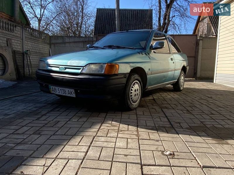 Хэтчбек Ford Escort 1991 в Виннице