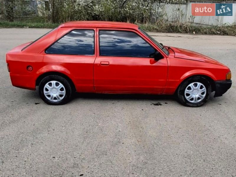 Хетчбек Ford Escort 1996 в Бібрці