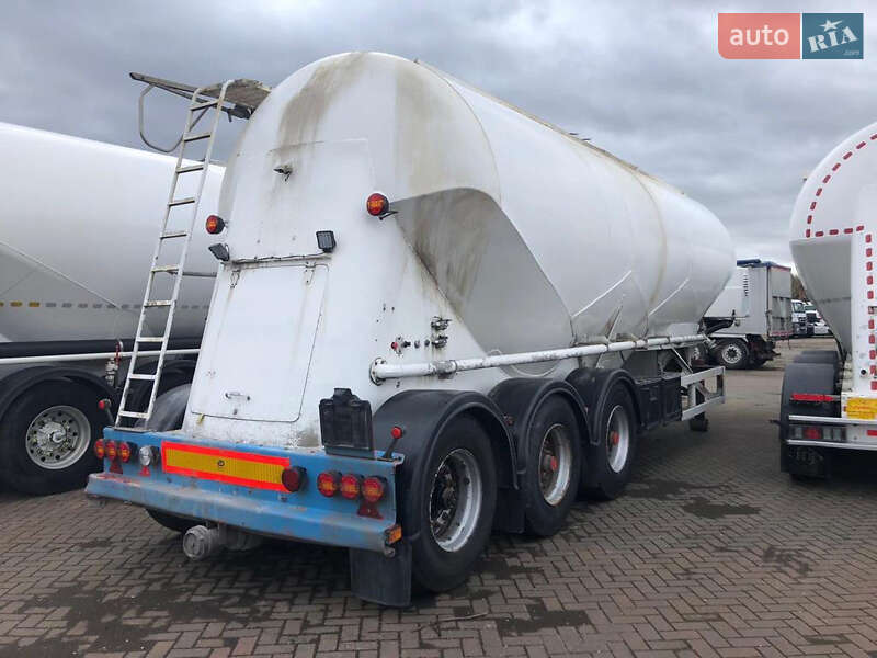 Цистерна полуприцеп Feldbinder EUT 2003 в Днепре