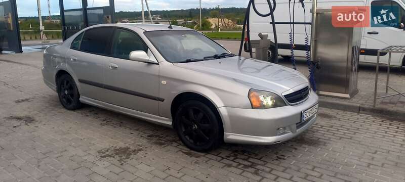 Седан Chevrolet Evanda 2005 в Буске
