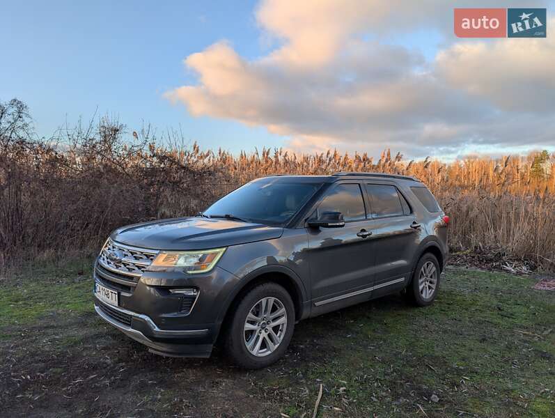 Внедорожник / Кроссовер Ford Explorer 2017 в Черкассах