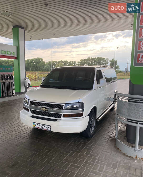 Минивэн Chevrolet Express 2004 в Киеве Минивэн Chevrolet Express 2004 в Киеве