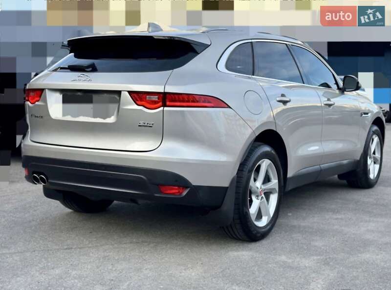 Внедорожник / Кроссовер Jaguar F-Pace 2017 в Киеве