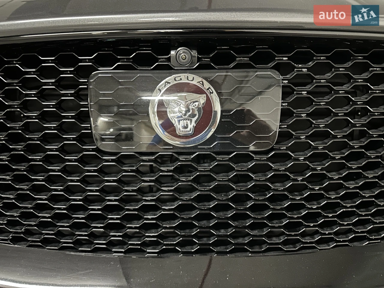Jaguar F-Pace 2019 photo 5