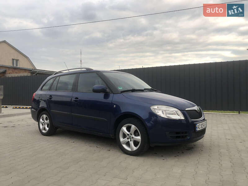 Универсал Skoda Fabia 2009 в Луцке
