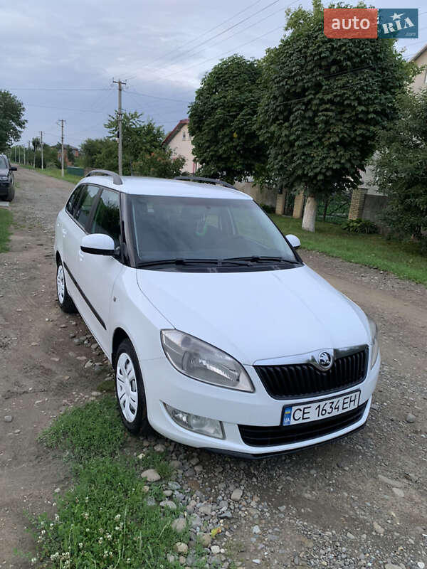Универсал Skoda Fabia 2011 в Черновцах