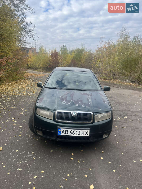 Седан Skoda Fabia 2002 в Виннице