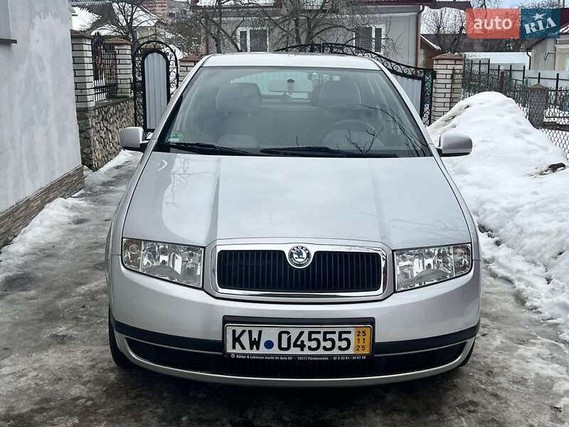 Седан Skoda Fabia 2002 в Тернополе