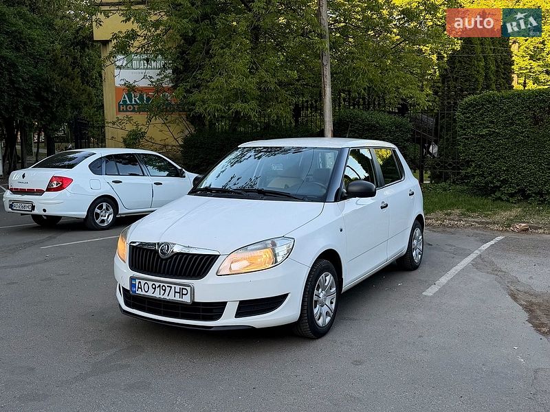 Хэтчбек Skoda Fabia 2014 в Ужгороде